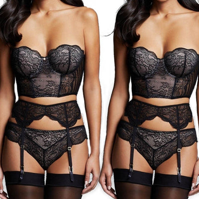 Lace underwear set