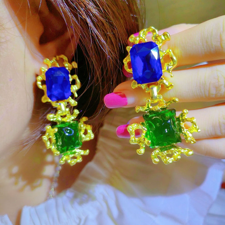 New Big Metal Stud Earring Love Heart Waterdrop for Women Gold Color Jewelry Palace Style Travel Gifts