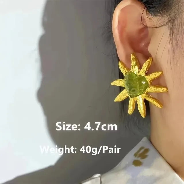 New Big Metal Stud Earring Love Heart Waterdrop for Women Gold Color Jewelry Palace Style Travel Gifts