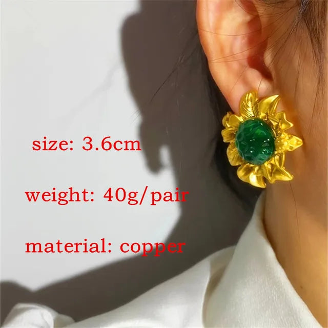 New Big Metal Stud Earring Love Heart Waterdrop for Women Gold Color Jewelry Palace Style Travel Gifts